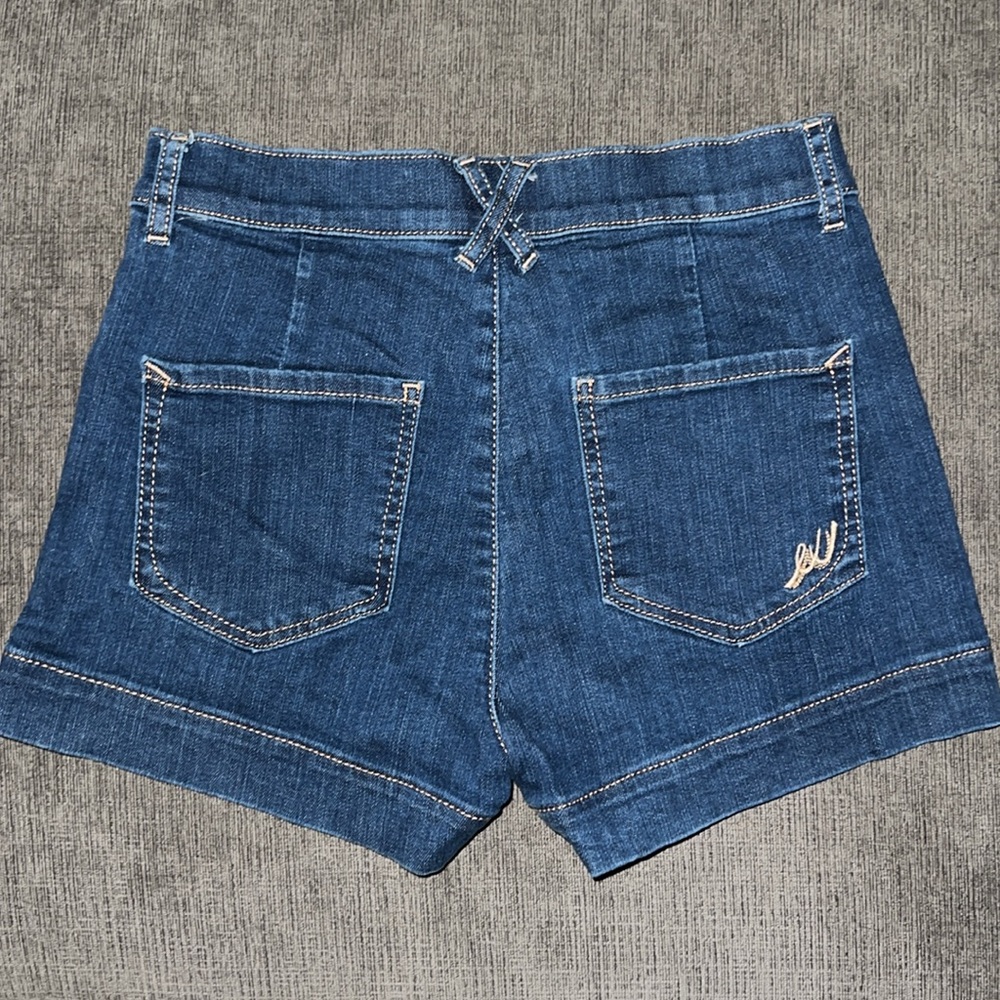 Express Jean Shorts - Picture 2 of 2